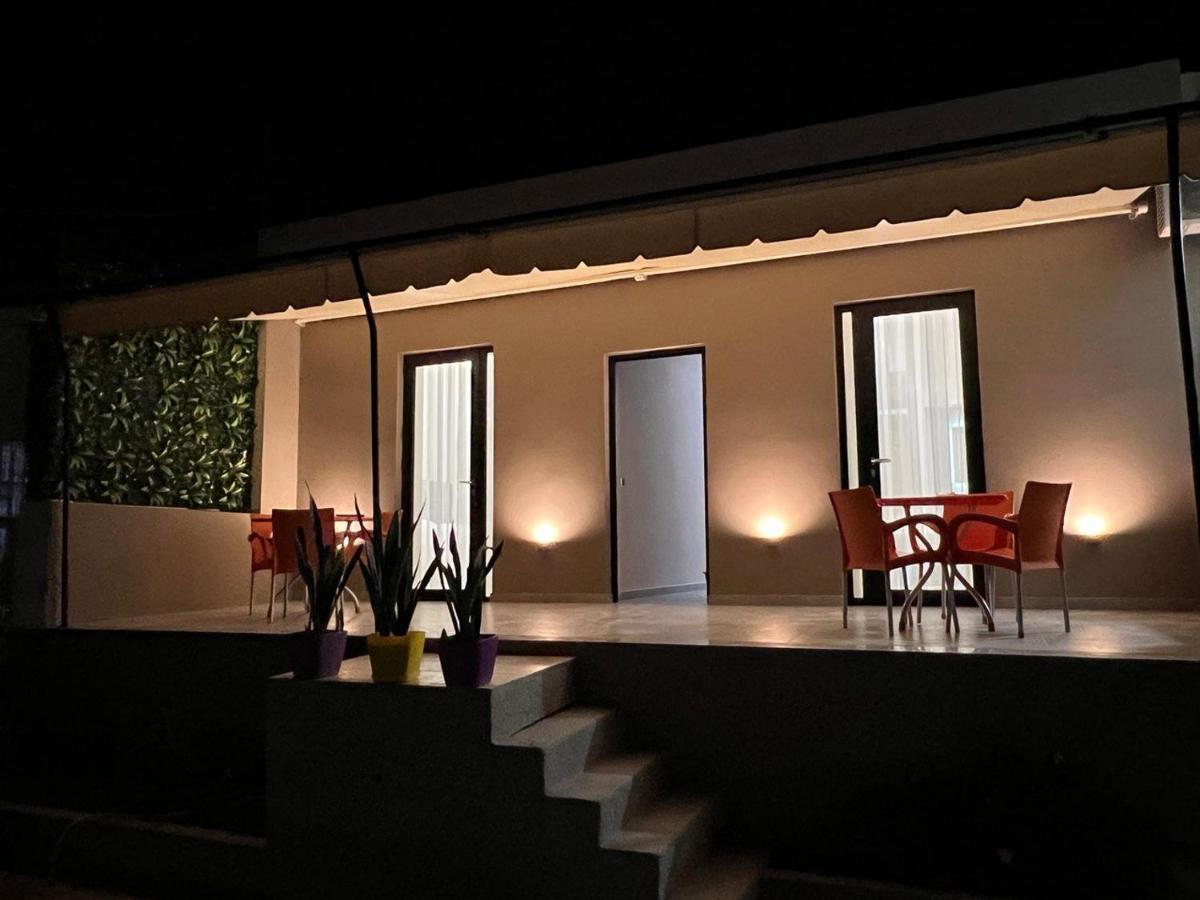 Mare Rooms Vlore Kanine Exterior photo